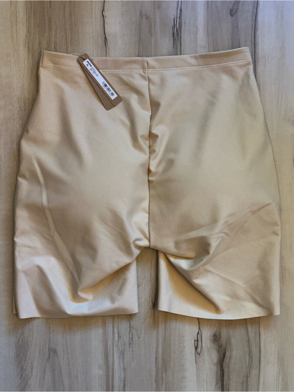 SKIMS Body Butt Enhancing Short - NWT